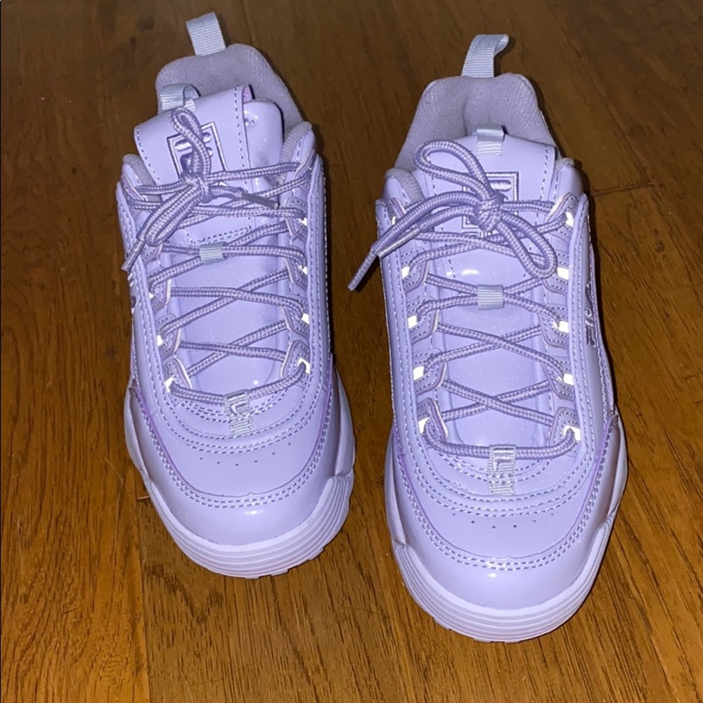 Light purple fila’s